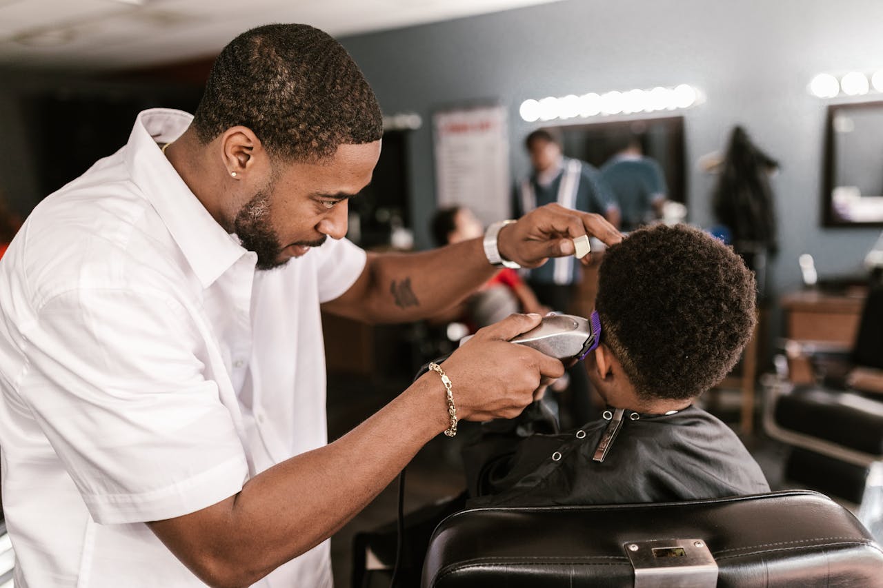 Do Electric Razors Cause Ingrown Hairs? What You Need to Know Do Electric Razors Cause Ingrown Hairs? What You Need to Know