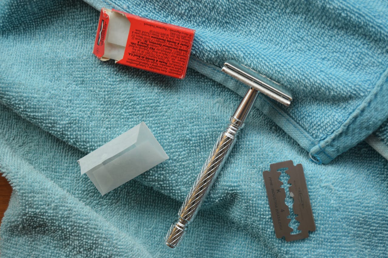 How to Clean Your Razor Properly How to Clean Your Razor Properly