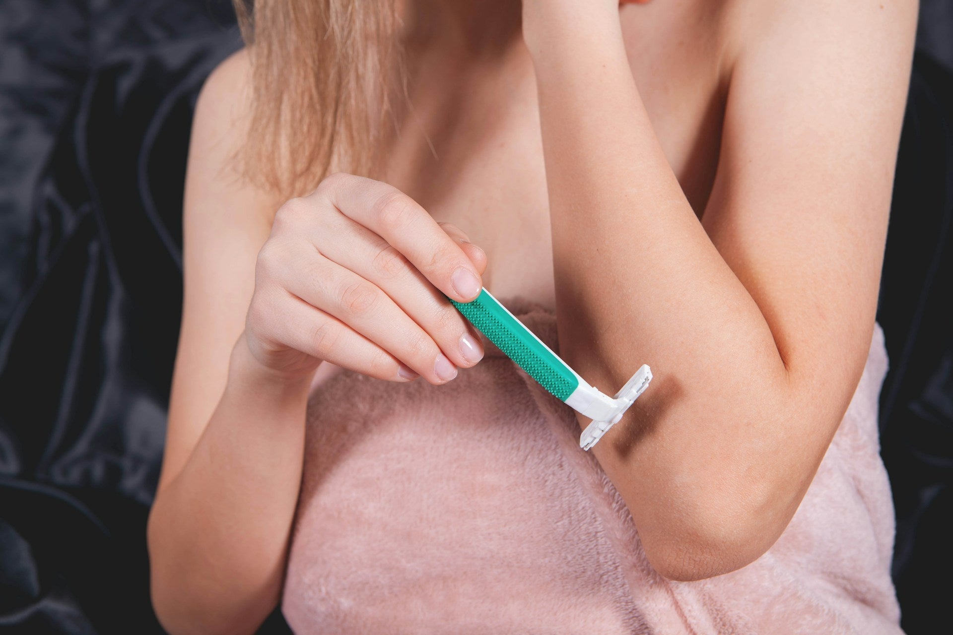 How to Safely Shave Your Body Hair